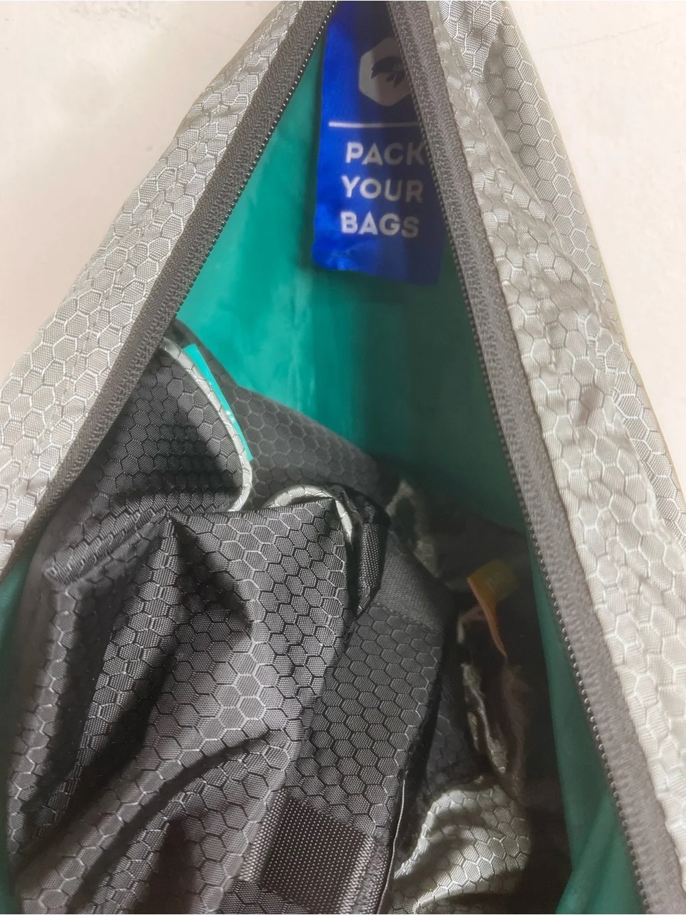 TRTL PACKING PODS Complete Set Gray NWOT Travel Organizer
